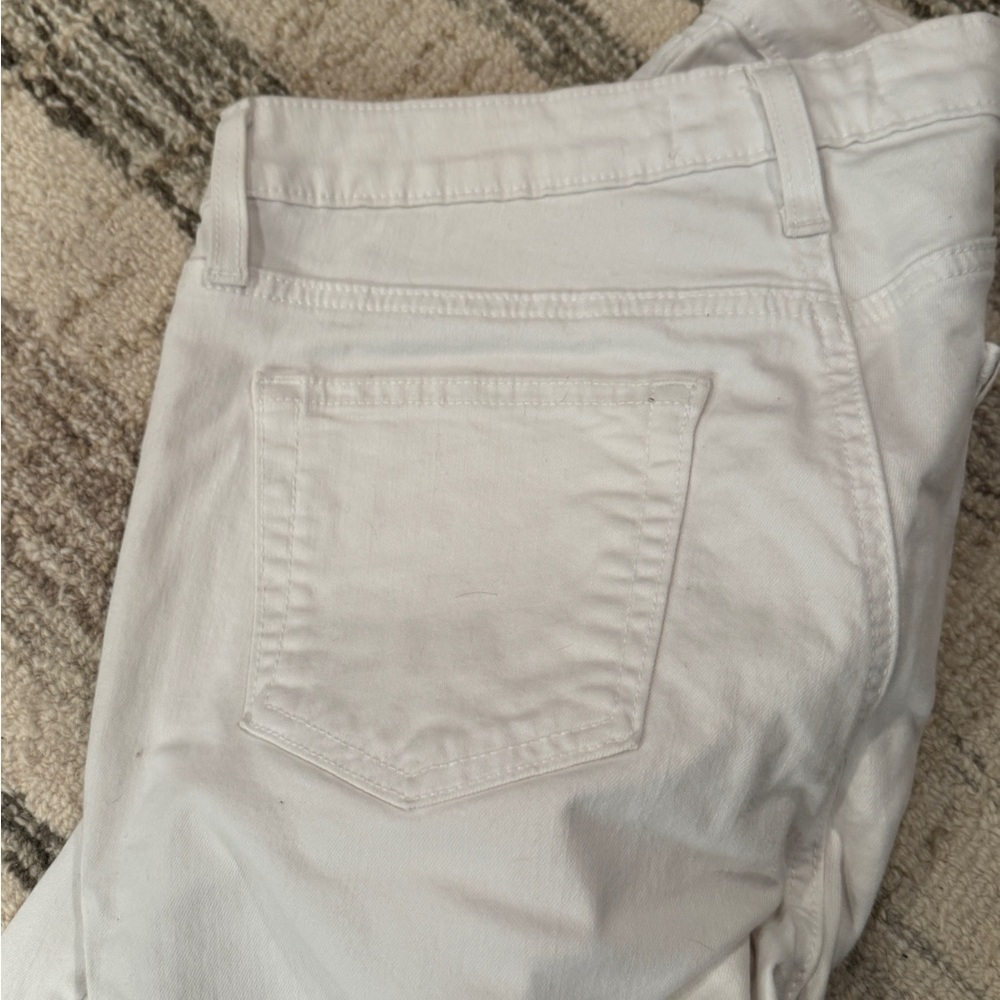 Just Black Women's distressed Skinny Jeans - White like new, worn once - Picture 7 of 8